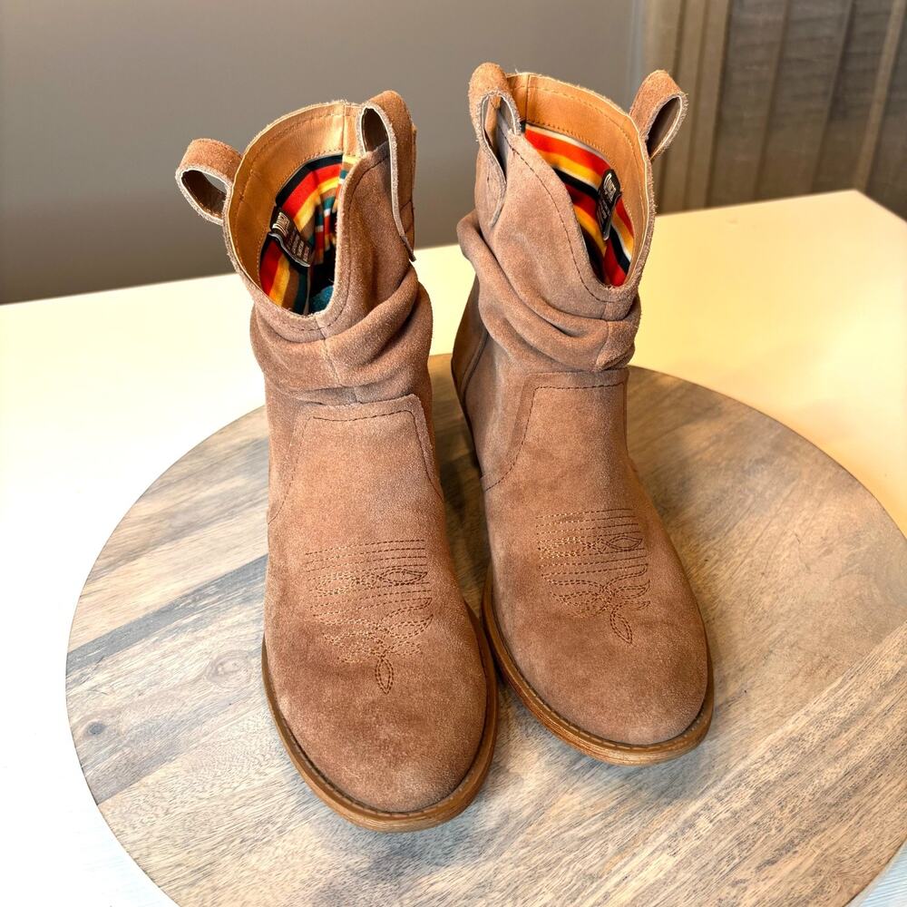 Dingo Tan Brown Suede Western Ankle Boots Women's US Size 7.5 Stacked Heel - Picture 4 of 9